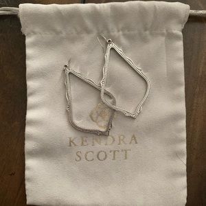 Kendra Scott Sophee Drop Earrings in Silver